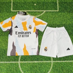 Kid's Real Madrid Pre-Match Kit 2024/25