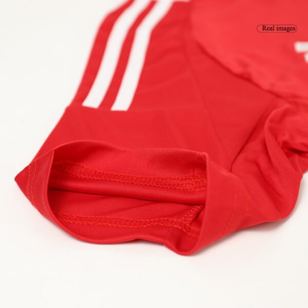 Manchester United Home Jersey 2024/25 - Image 9