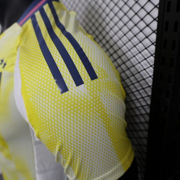 Player Version Juventus Away Jersey 2024/25 - Image 9