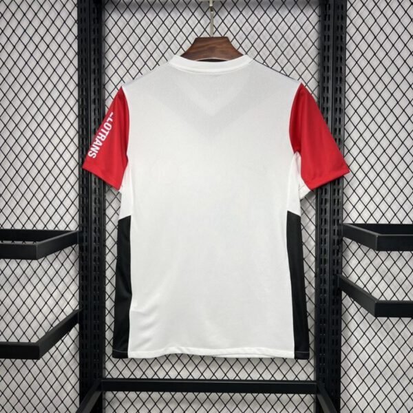 Eintracht Frankfurt Home Jersey 2024/25 - Image 4