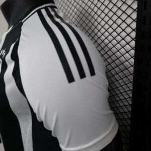 Player Version Juventus Home Jersey 2024/25