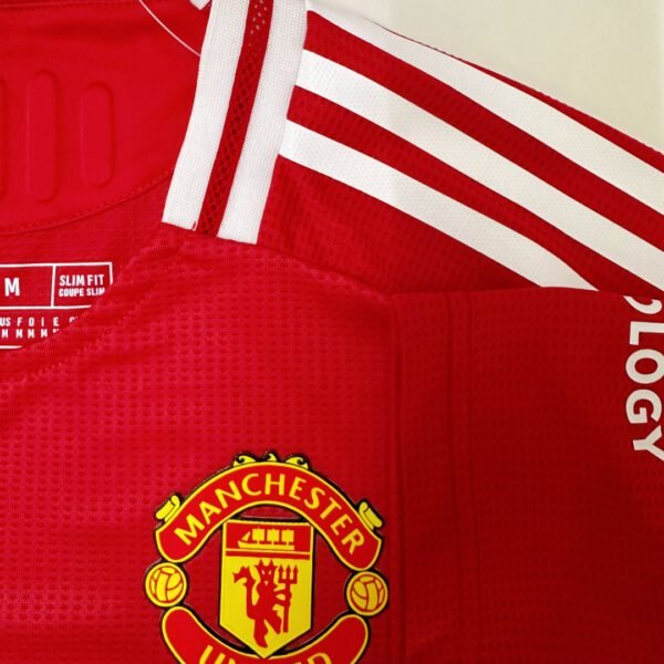 Player Version Manchester United Home Jersey 2024/25 - Image 4