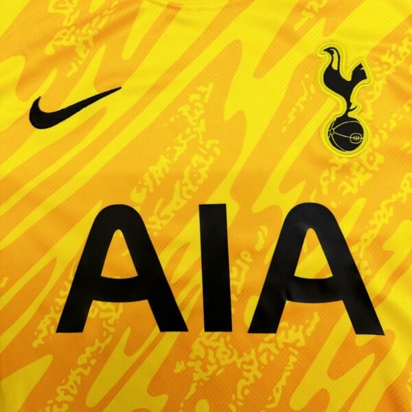 Tottenham Hotspur Goalkeeper Jersey 2024/25 - Image 5