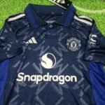 Kid's Manchester United Away Jersey+Shorts 2024/25 - Image 3