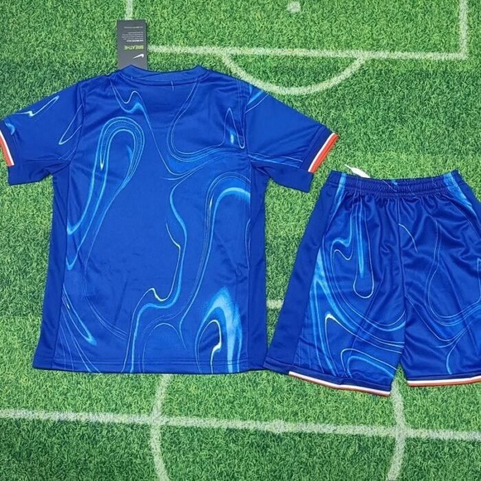 Kid's Chelsea Home Jersey+Shorts 2024/25 - Image 4